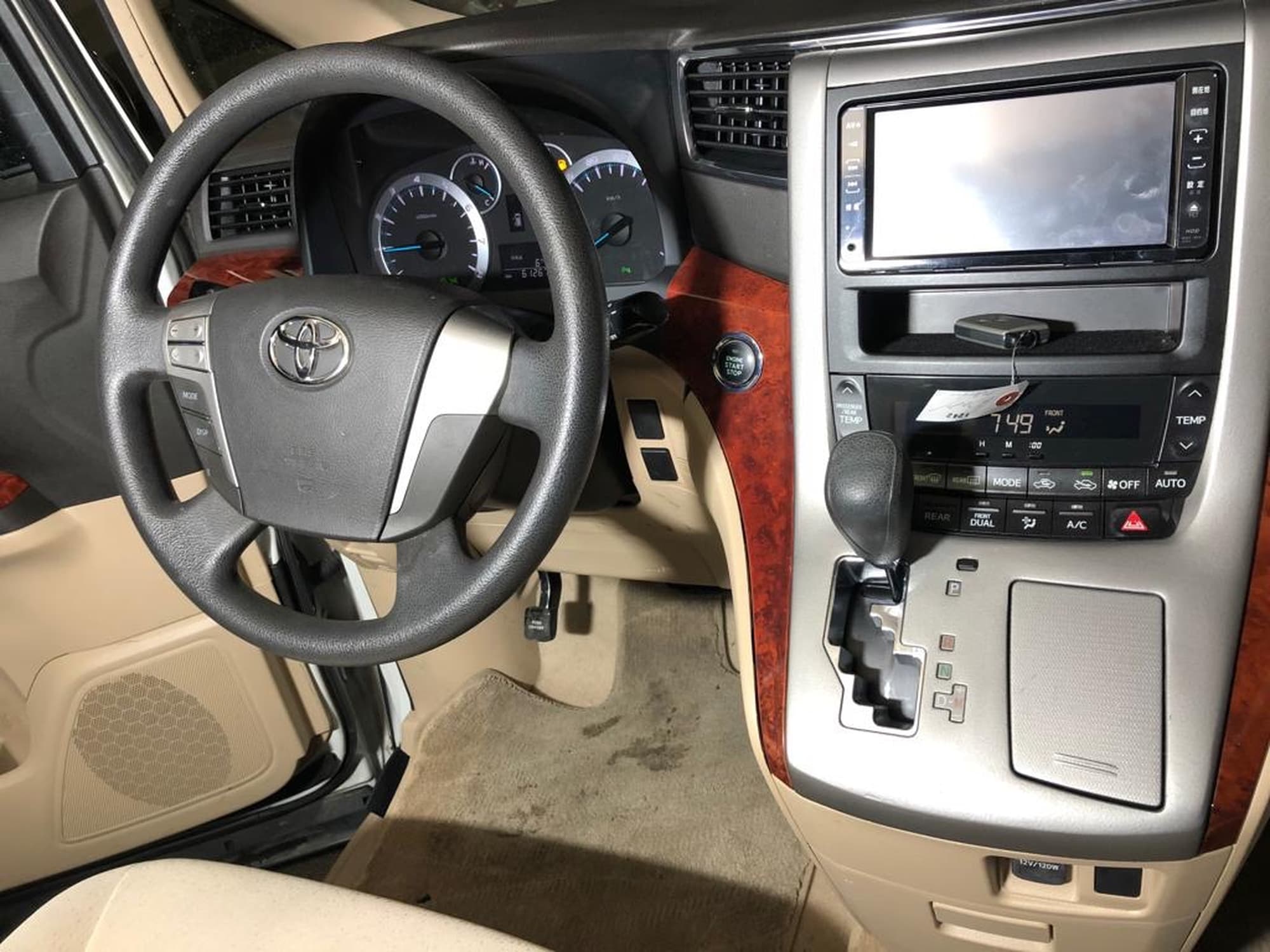 トヨタ アルファード